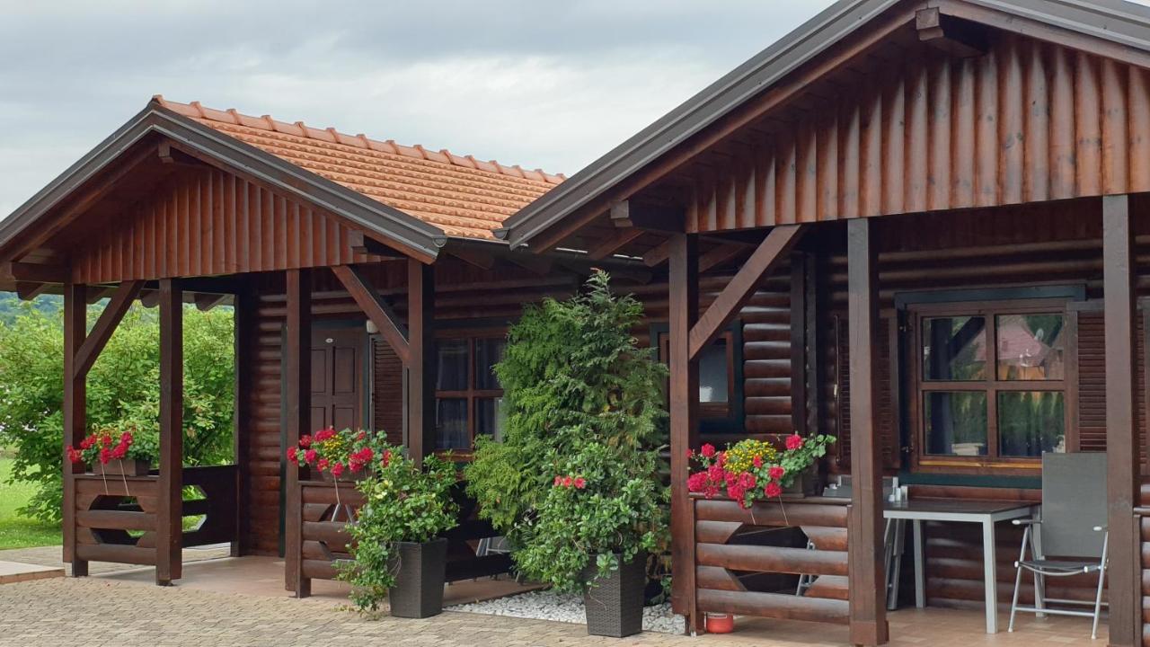 Hiša za goste House Tina 3*