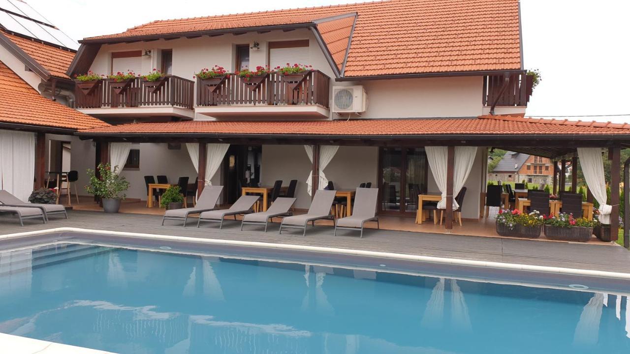 House Tina Hiša za goste Grabovac (Karlovac)
