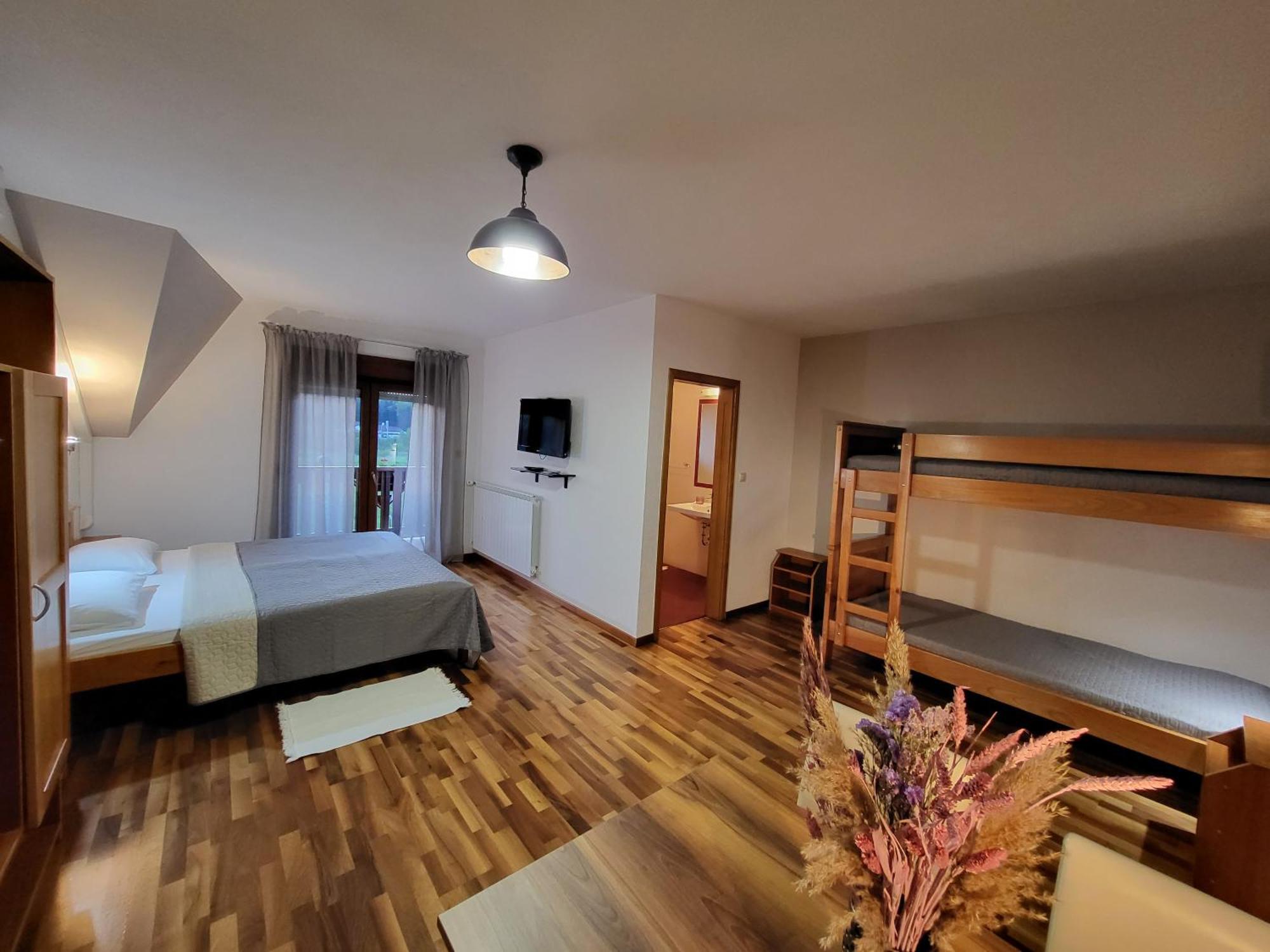 House Tina Hiša za goste Grabovac (Karlovac)