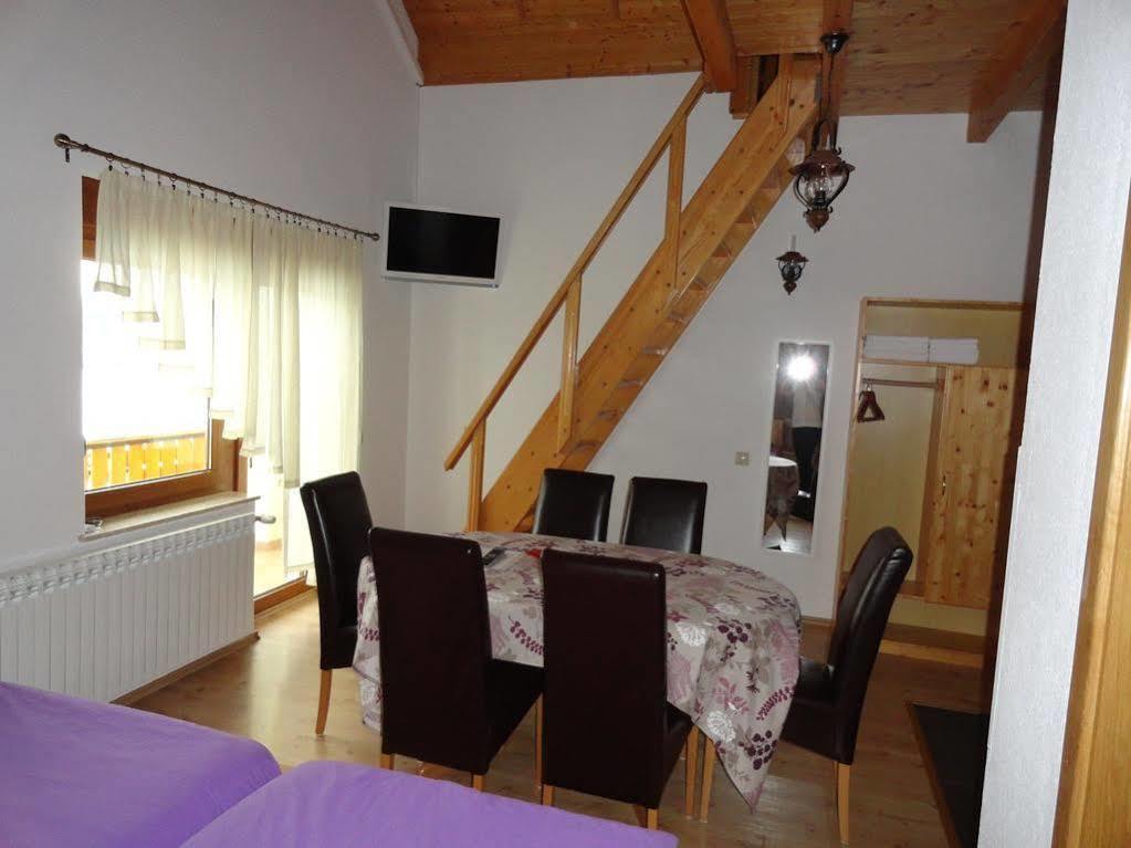 House Tina Grabovac (Karlovac)